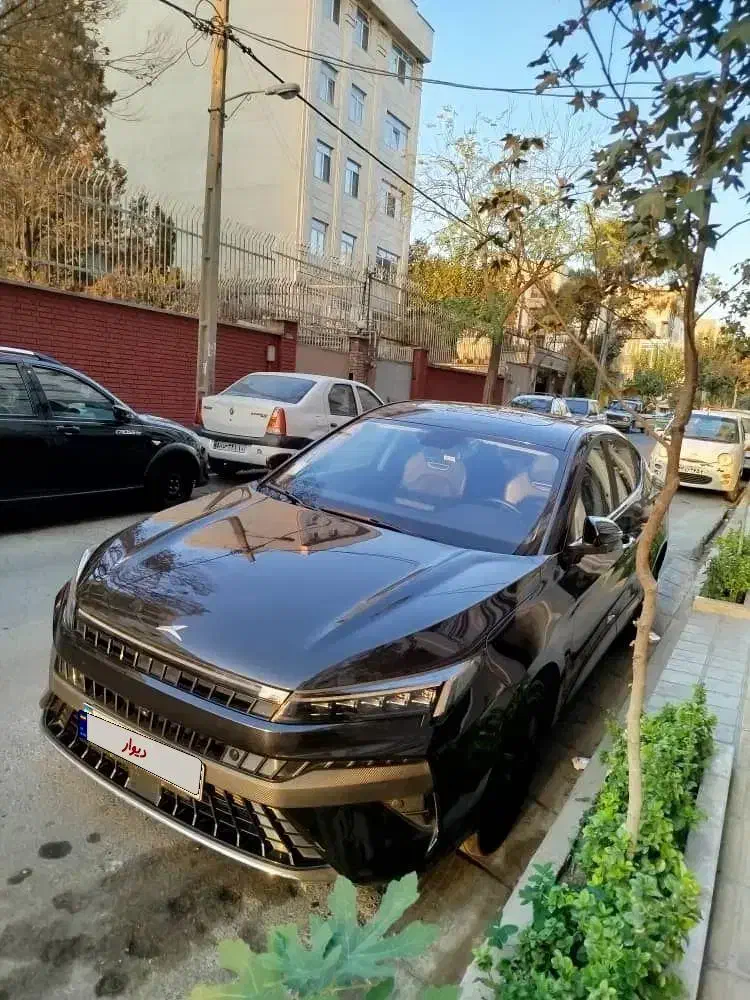 کی ام سی|خودرو سواری و وانت|تهران, نیروی هوایی (پیروزی)|دیوار