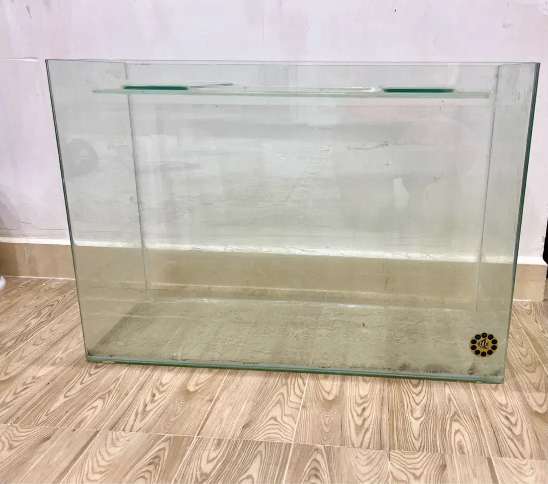 آکواریوم با تمام وسایل|ماهی|رامهرمز, |دیوار