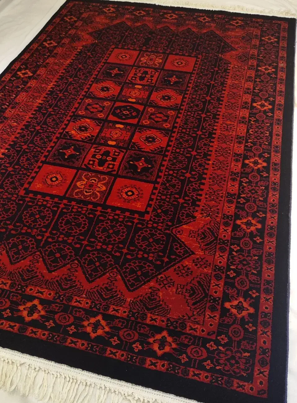 فرش قرمز کهنه نما|فرش|بندر ماهشهر, |دیوار