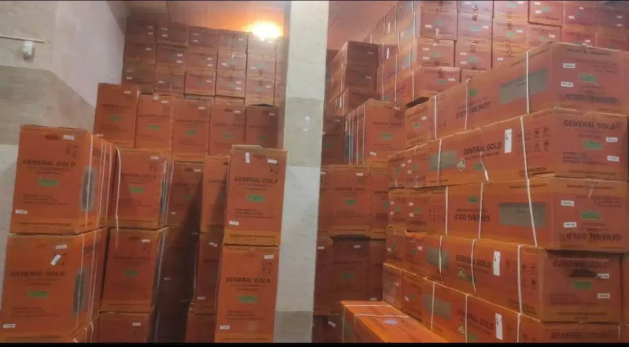 اسپیلت ( کولرگازی ) جنرال گلد موتور طلایی|کولر گازی و فنکوئل|تهران, شوش (باغ آذری)|دیوار