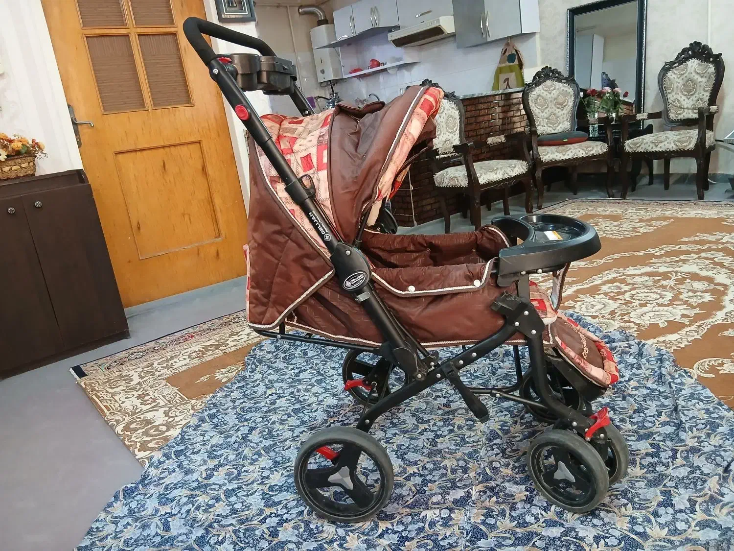 فروش کریر، کالسکه و گهواره سالم و تمیز .|کالسکه و لوازم جانبی|بروجرد, |دیوار