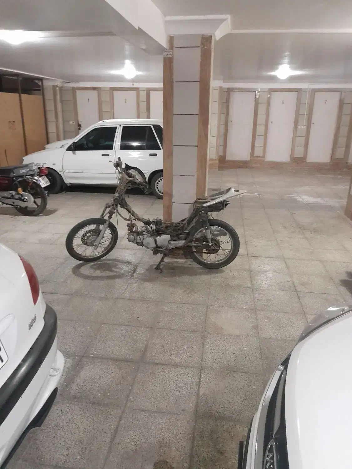 موتور.مدارک.دارد.|موتورسیکلت|کاشان, پا نخل|دیوار