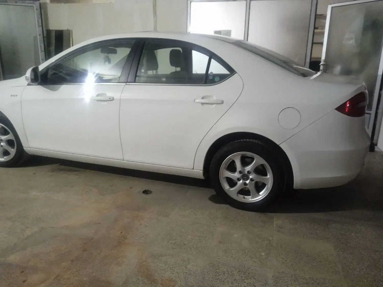 جک j5برج ۸سال۱۳۹۳|خودرو سواری و وانت|کرمانشاه, |دیوار