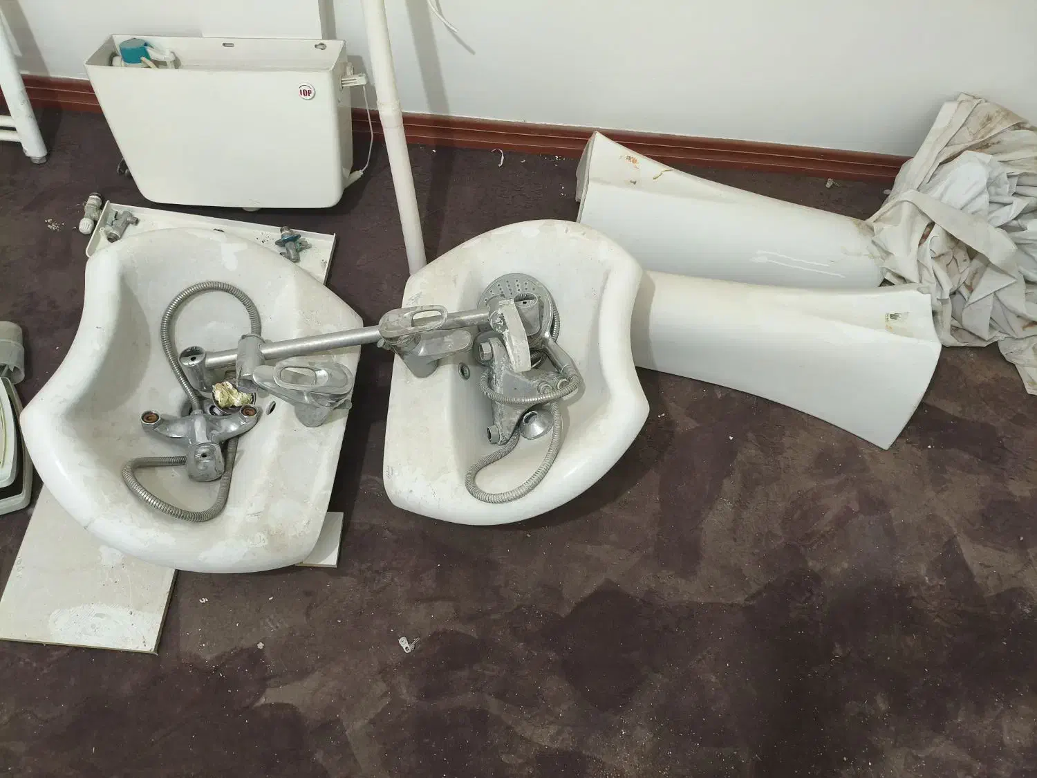 روشویی|لوازم سرویس بهداشتی|کرمان, |دیوار