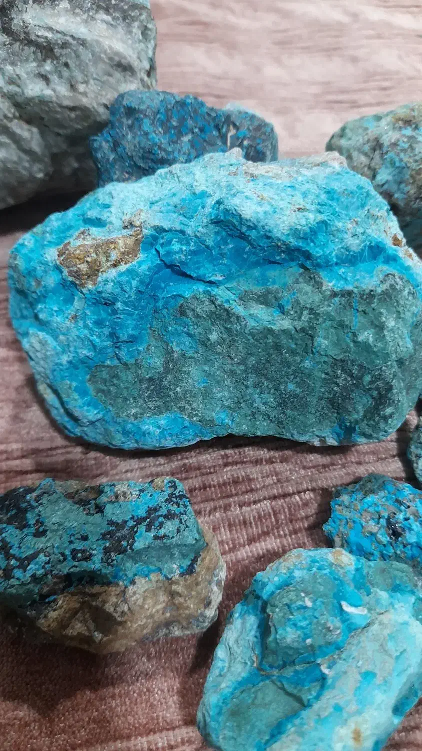 سنگ فیروزه|کلکسیون اشیاء عتیقه|گرگان, |دیوار