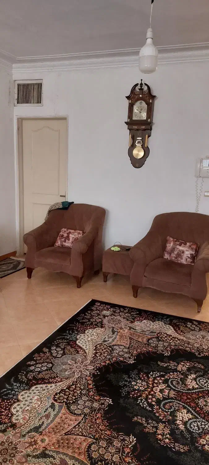 غفاری۱۲۰متردربست پارکینگ۵۰۰ب۳|اجارهٔ خانه و ویلا|اراک, |دیوار