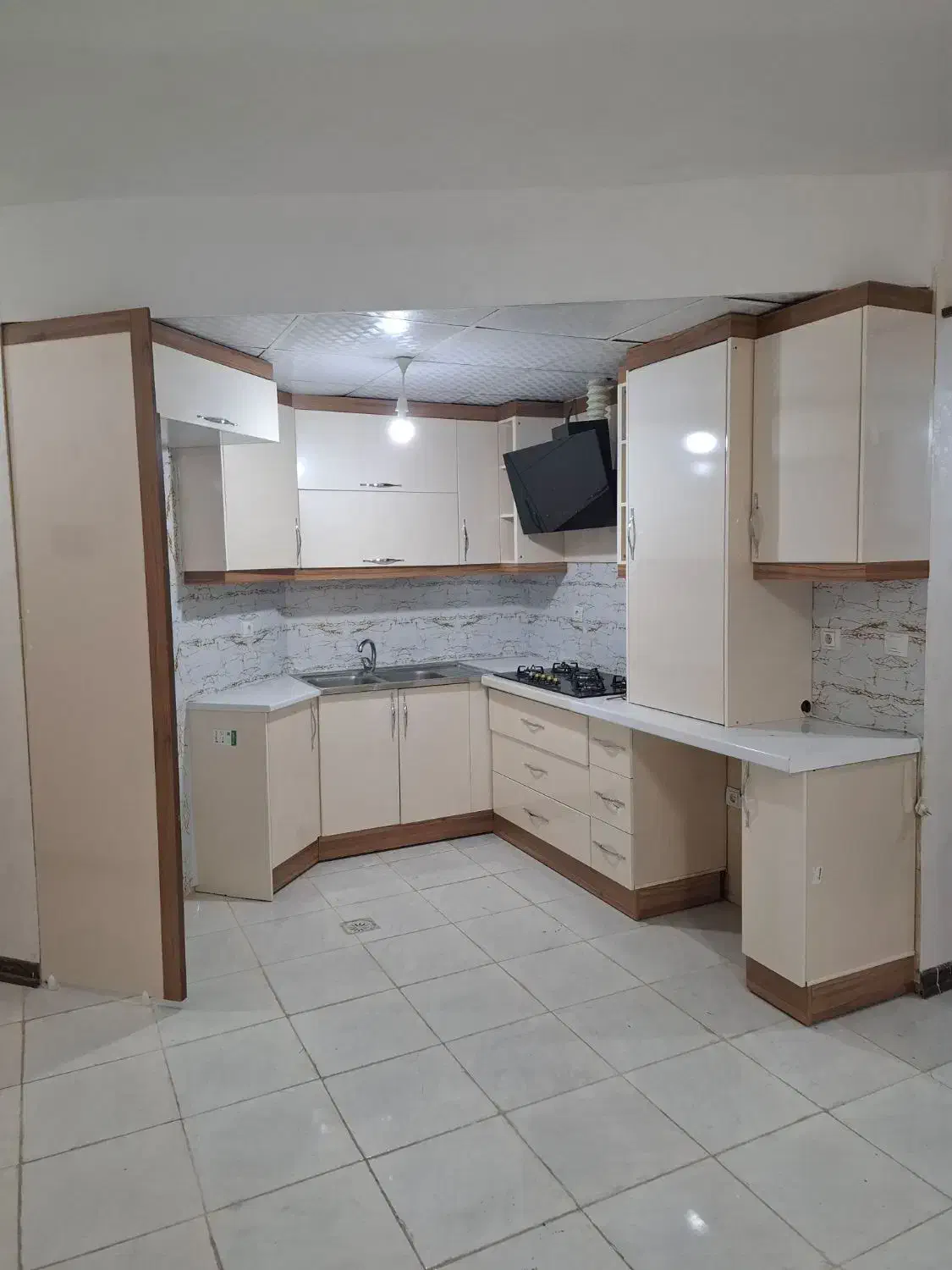 فروش اپارتمان ۹۸متری|فروش آپارتمان|زرقان, |دیوار