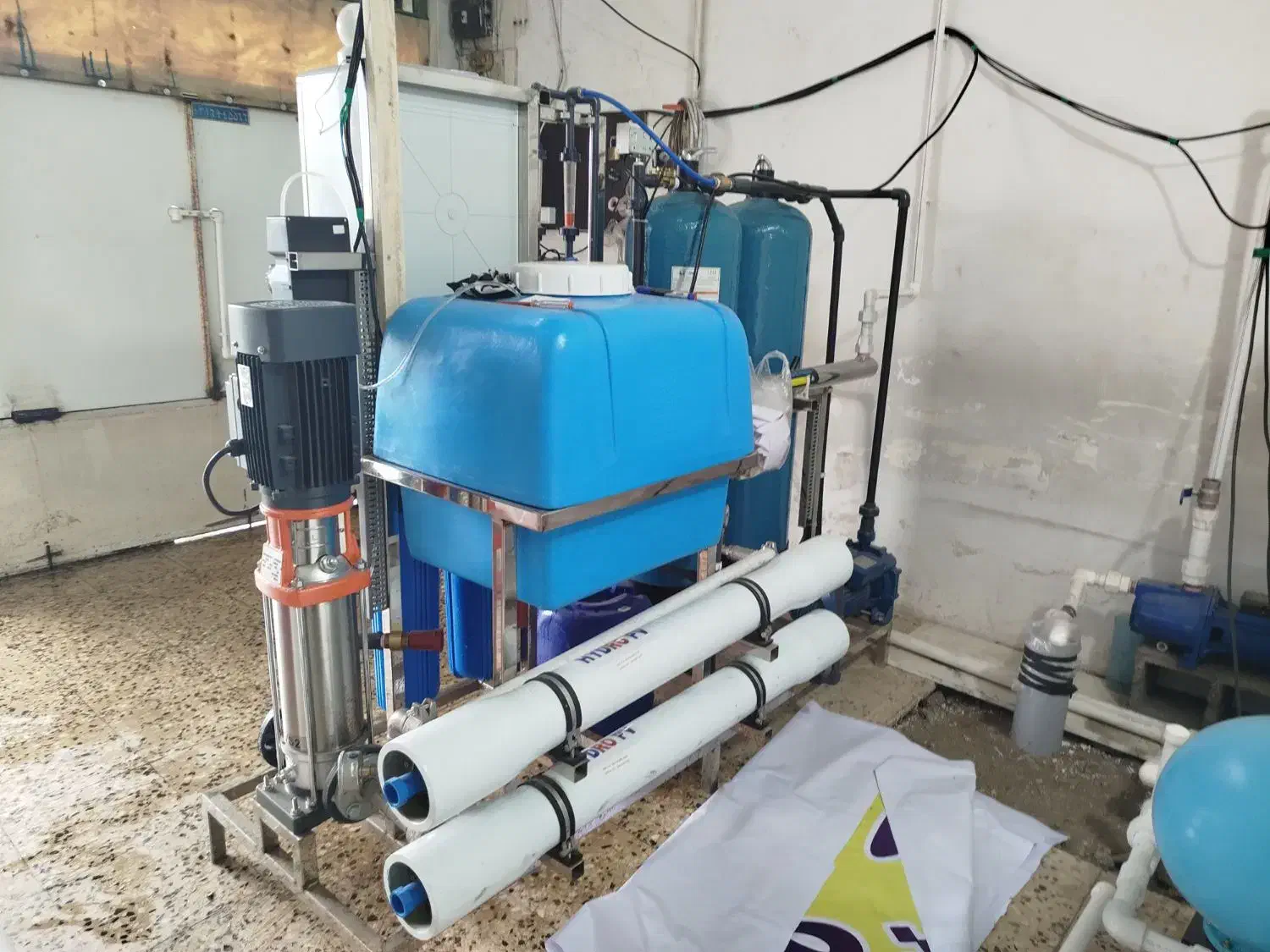 دستگاه تصفیه آب و خودپرداز آب|آب‌سردکن و تصفیه آب|بندر انزلی, تختی|دیوار