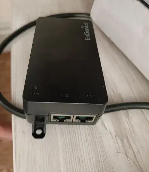 آداپتور.شبکه اَـنجنیوس مدلEPA4710GP.یک هم.میفروشم|مودم و تجهیزات شبکه|قدس, شهر‌قدس|دیوار