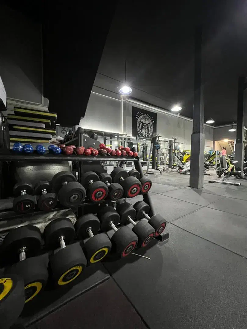 باشگاه جاروکش دستگاه بدنسازی مبارز|تجهیزات ورزشی|تبریز, |دیوار