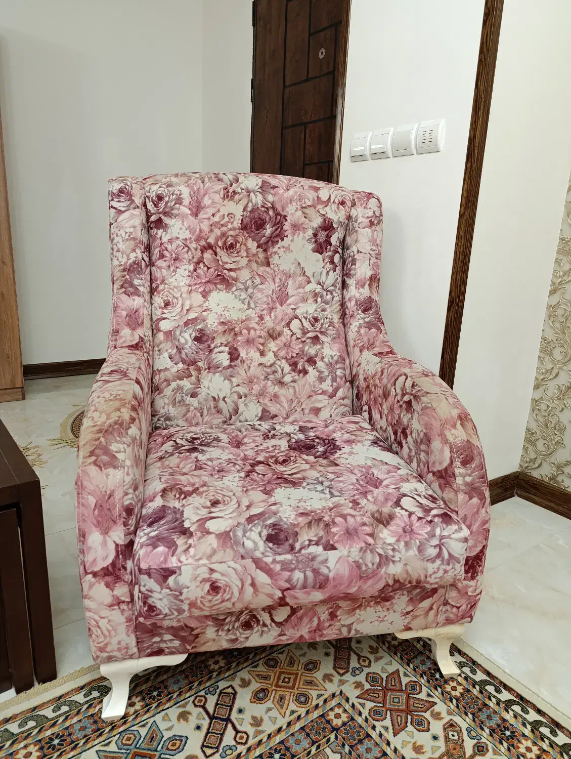 مبل نیم ست (۵نفره)|مبلمان خانگی و میز عسلی|نوشهر, |دیوار