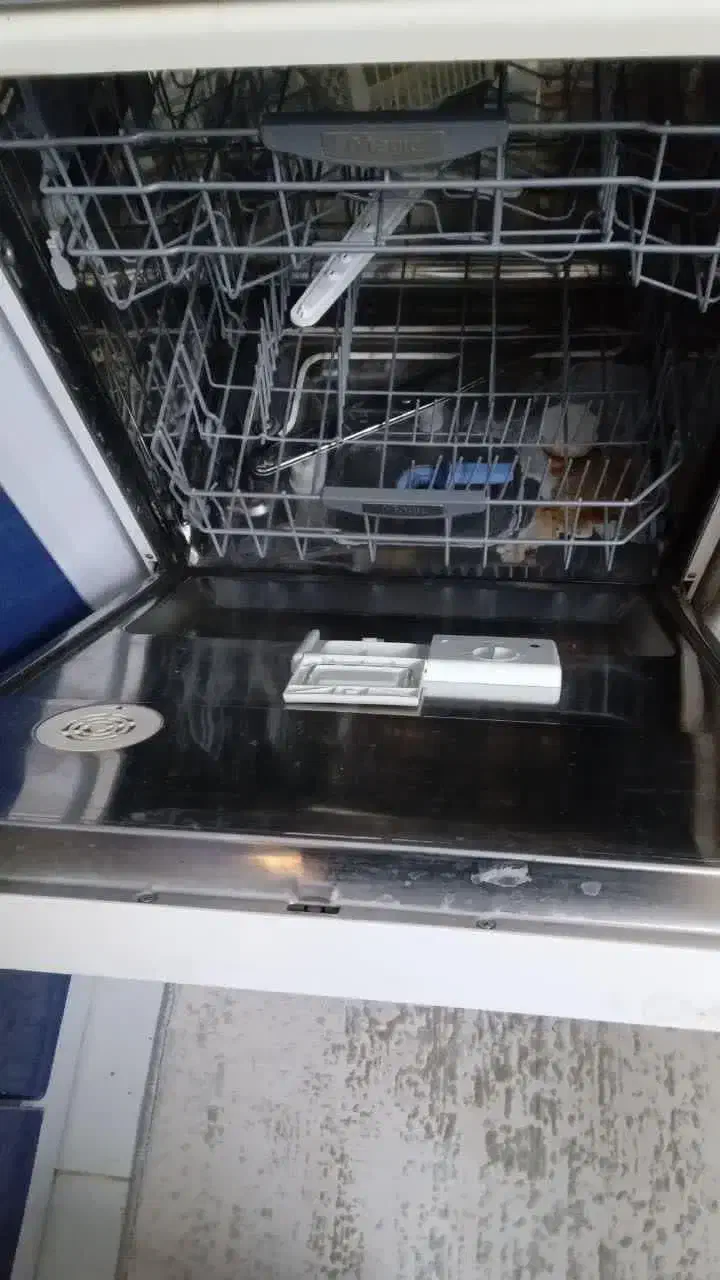 تعدادی لوازم برقی منزل|سایر لوازم برقی|زاهدان, |دیوار