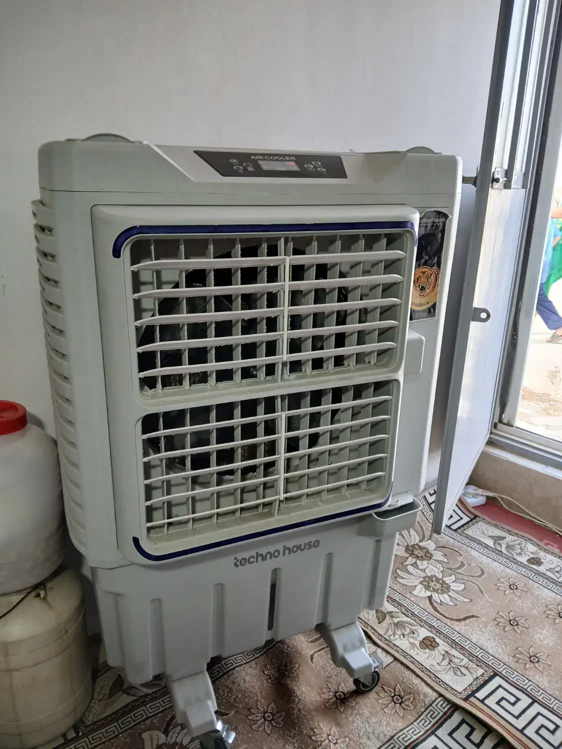 کولر ابی|کولر آبی|رباط‌کریم, وهن آباد|دیوار