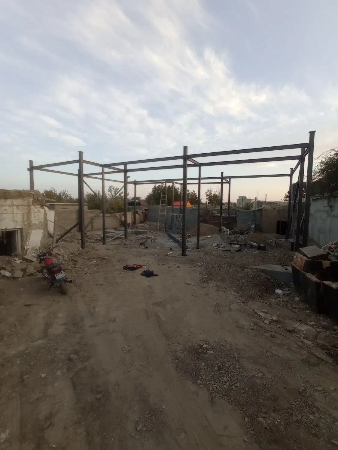 اسکلت فلزی سوله جوشکار|خدمات پیشه و مهارت|شاهرود, |دیوار