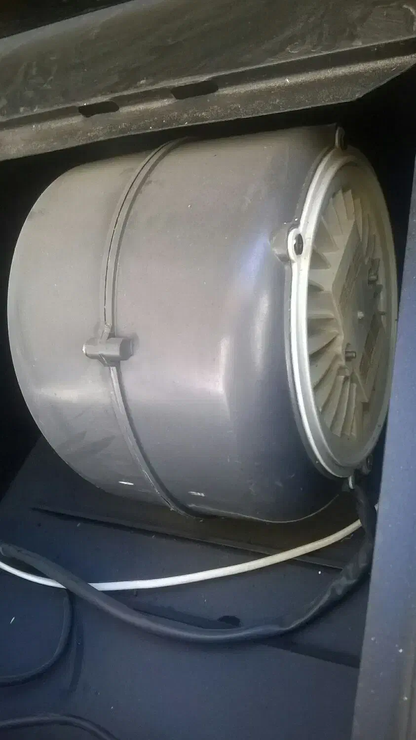 فن دمنده قوی|پنکه و تصفیه‌کنندهٔ هوا|سنندج, |دیوار