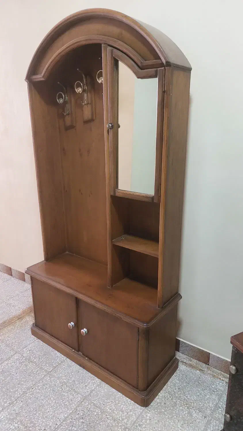 کمد|جاکفشی، کمد، دراور|بهبهان, |دیوار