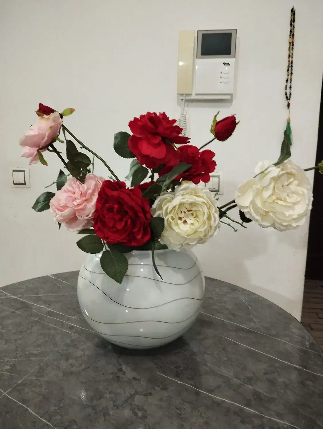 سلام گلدان زیبا با گل 400 تومان|گل مصنوعی|کرمانشاه, |دیوار