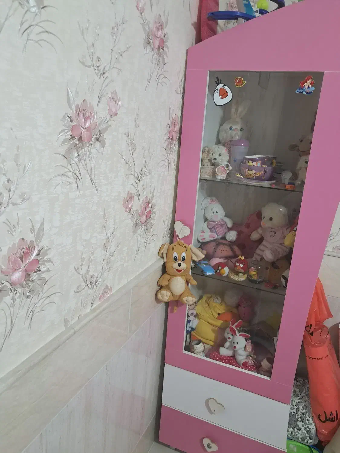 کمد بچه|تخت و صندلی بچه|قم, نخودی|دیوار