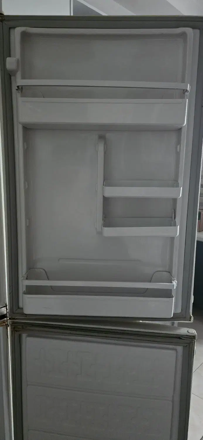 فروش یخچال فریزر پایین|یخچال و فریزر|شریفآباد, |دیوار