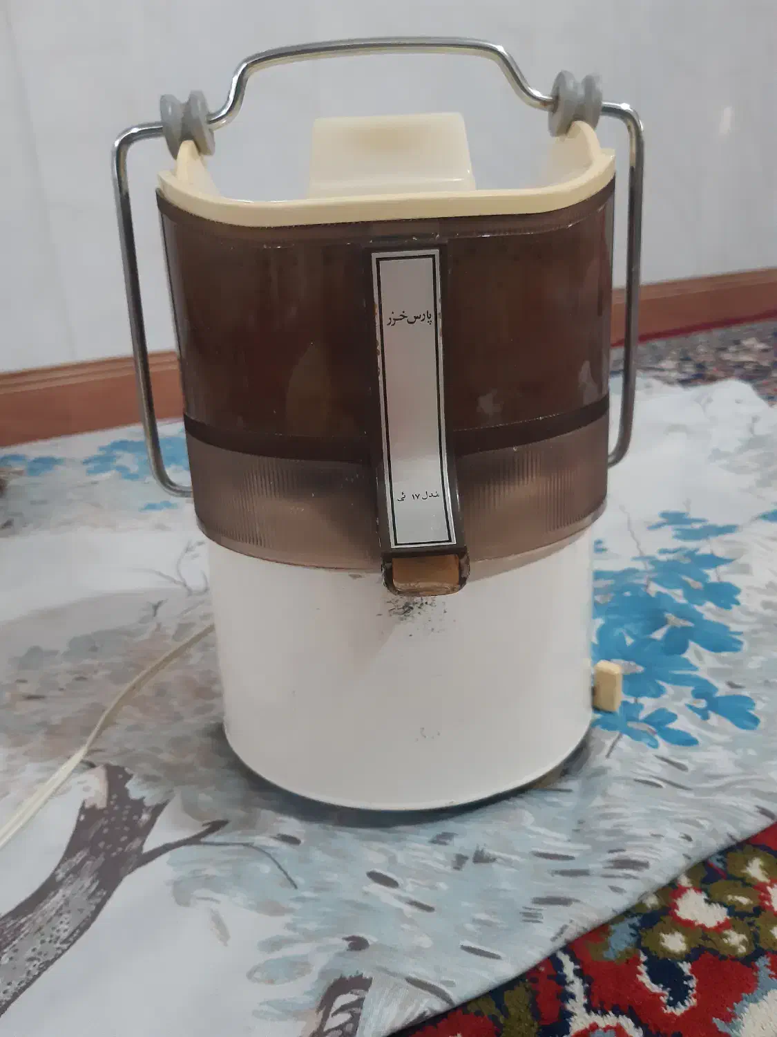 آبمیوه گیر|آبمیوهگیر و آبمرکباتگیر|بروجرد, |دیوار