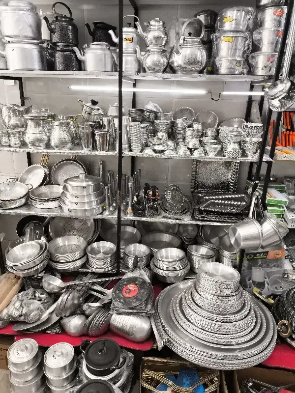 انواع خورده ریز اشپزخانه|ظروف پختوپز|قم, قلعه کامکار|دیوار