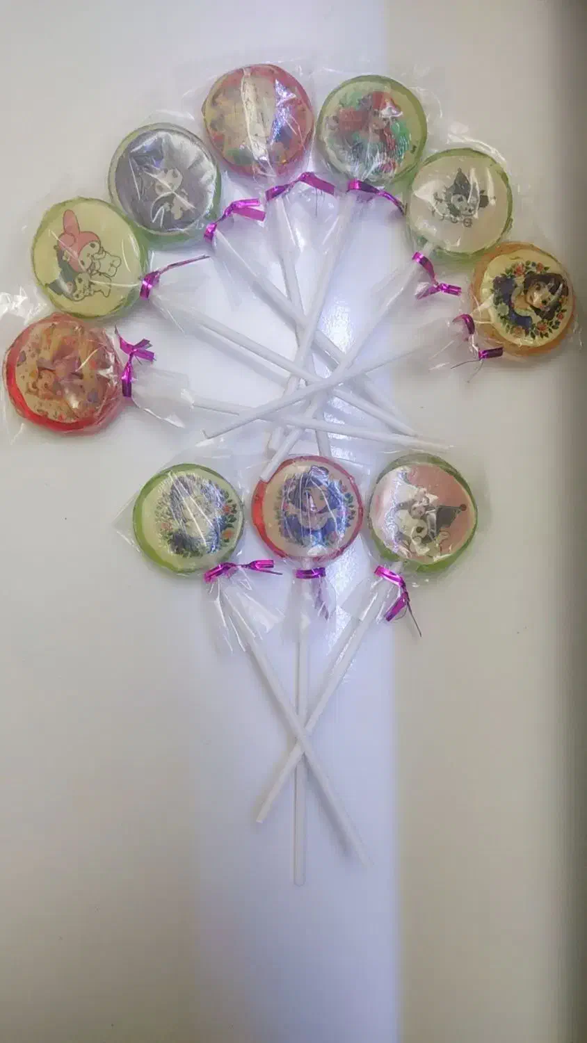 انواع پاستیل و آبنبات چوبی و قند های خوشمزه دورس|خوردنی و آشامیدنی|مشهد, مصلی (کارمندان اول)|دیوار