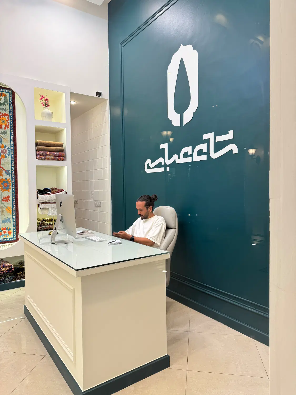 همکاری با شوروم فرش|استخدام بازاریابی و فروش|تهران, سیمای ایران|دیوار