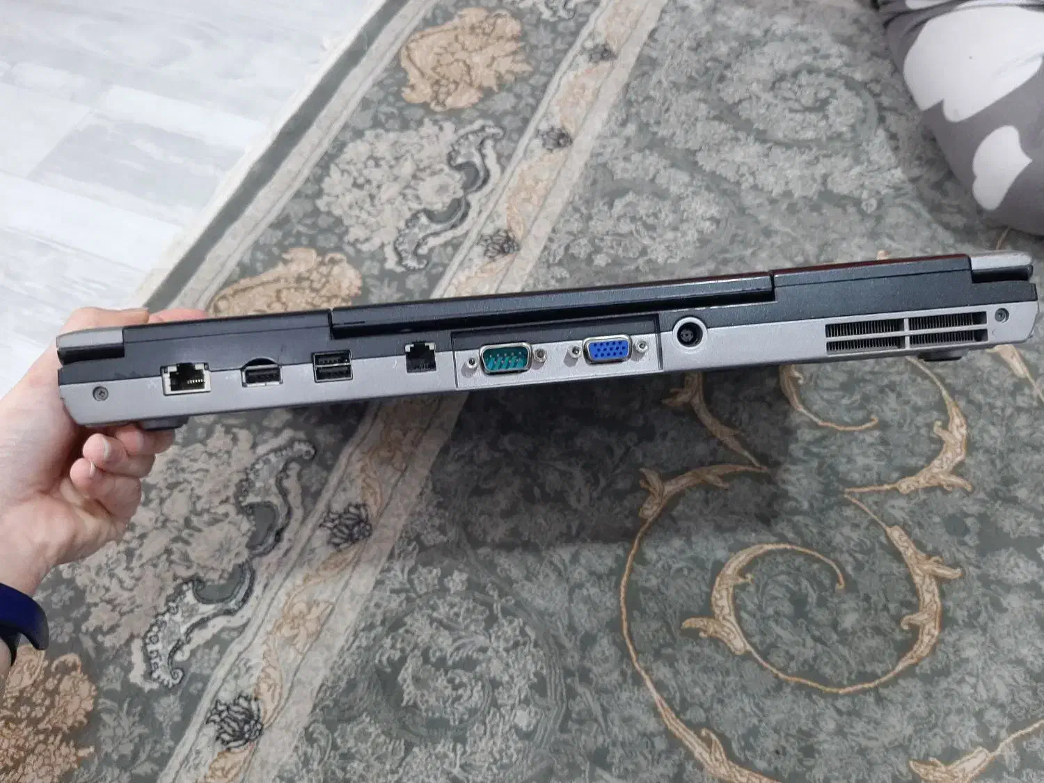 لپ تاپ دل سالم|رایانه همراه|لاهیجان, شیشه گران|دیوار