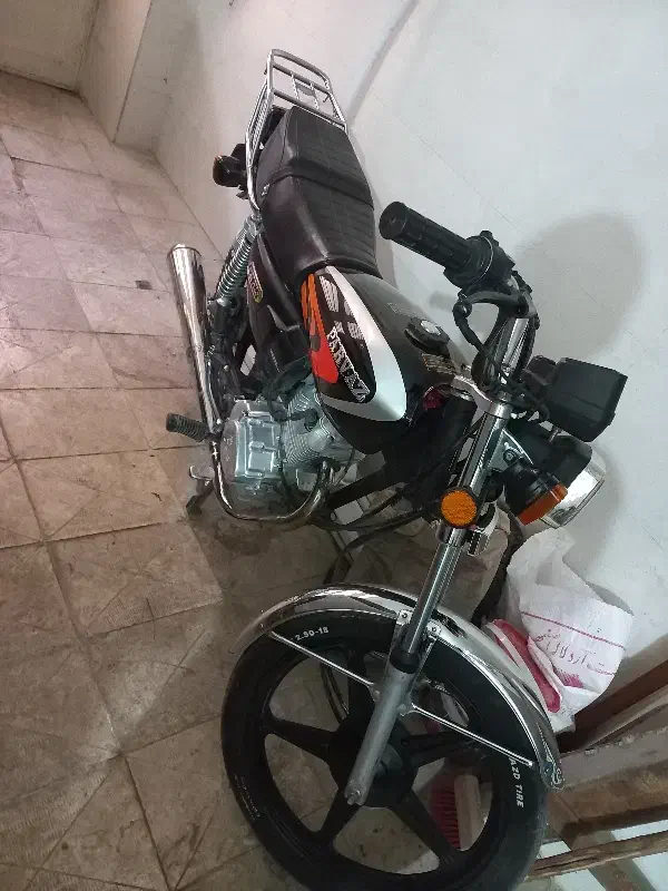 هندا ۱۲۵ احسان ۱۴۰۰|موتورسیکلت|اصفهان, خانه اصفهان|دیوار