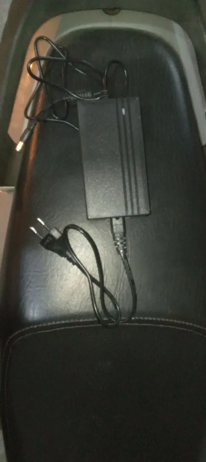 پاور ۱۲ ولت ۵ آمپر|قطعات و لوازم جانبی رایانه|لاهیجان, قیام|دیوار