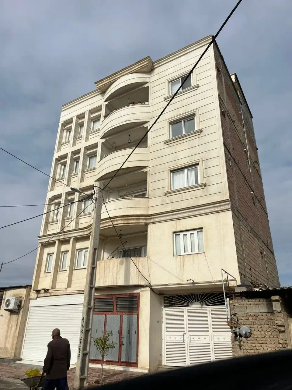 آپارتمان ۱۴۰ متری ، پلی حاجی|فروش آپارتمان|گنبد کاووس, |دیوار