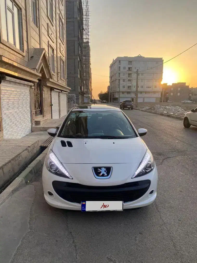 پژو207پاناروما|خودرو سواری و وانت|تهران, میدان میوه و ترهبار مرکزی|دیوار