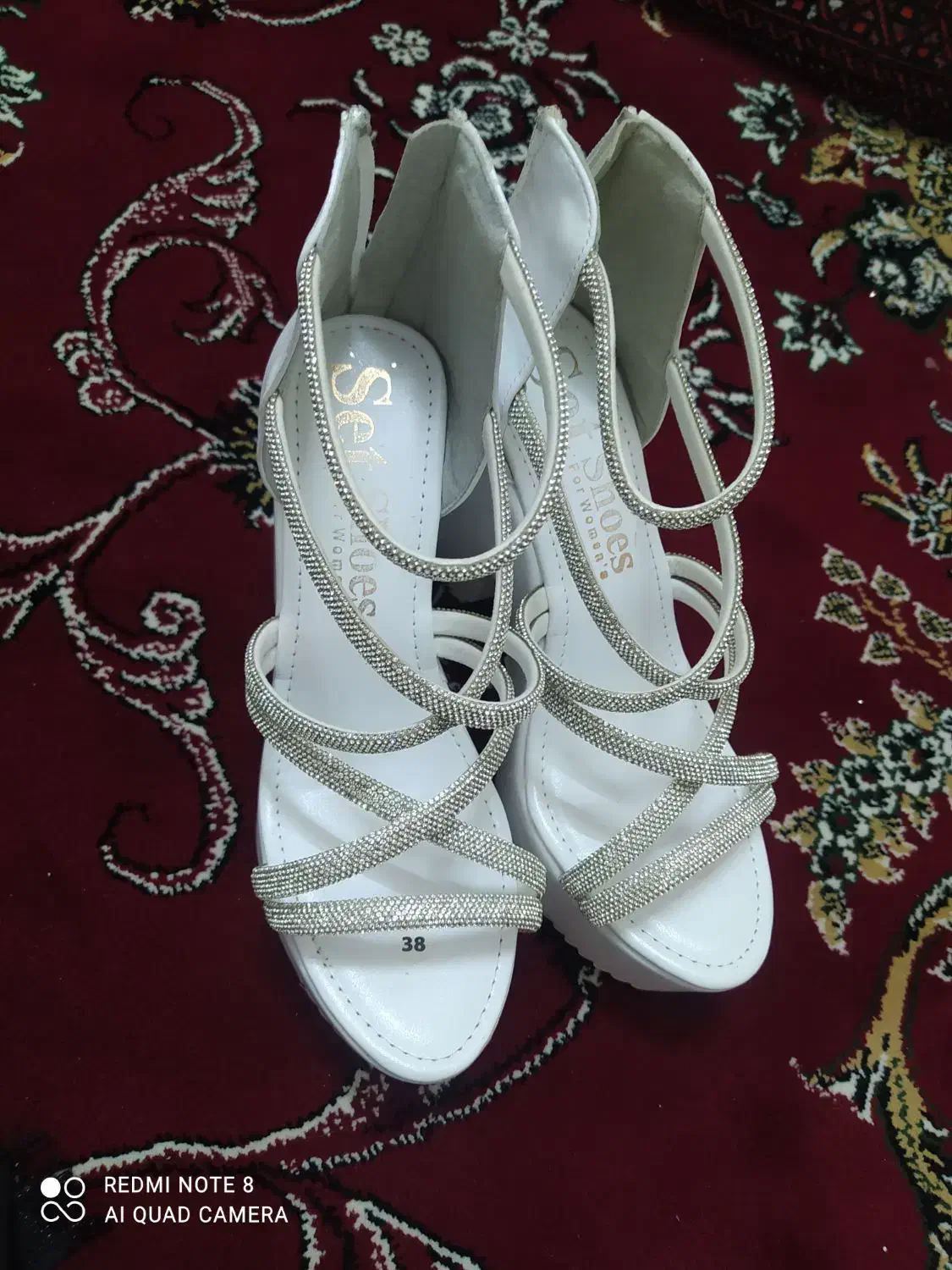 لباس مجلسی|لباس|سلفچگان, |دیوار