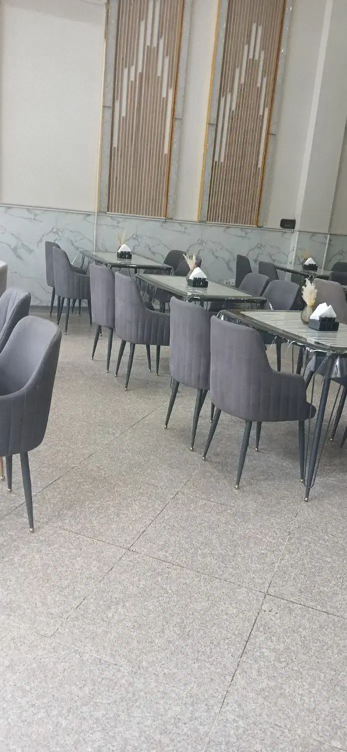 منشی صندوقدار خانم شیفت شب|استخدام خدمات فروشگاه و رستوران|همدان, |دیوار