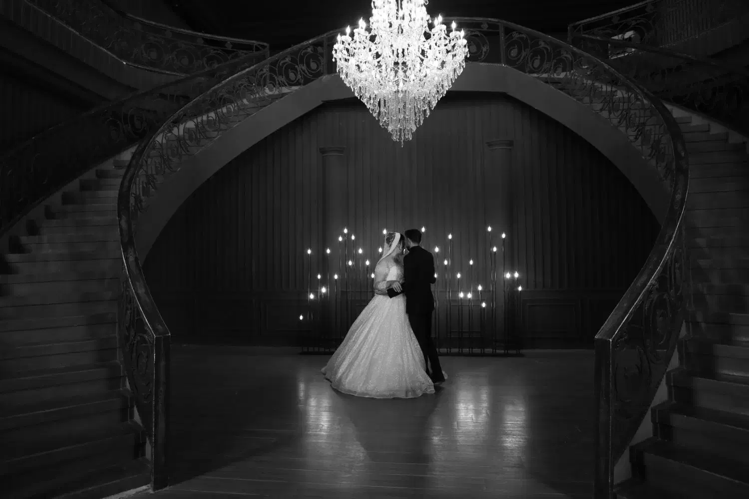 جذب کارآموز عکاسی و فیلمبرداری در استودیو حرفهای|استخدام هنری و رسانه|اندیشه, اندیشه فاز ۱|دیوار