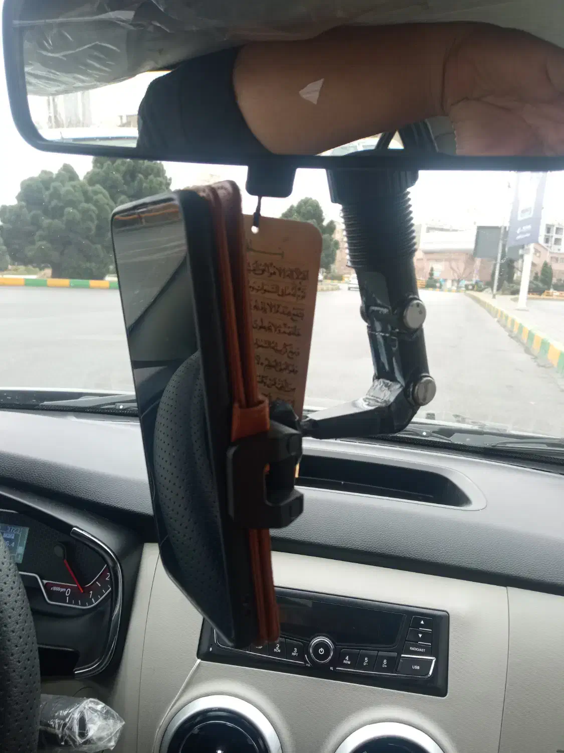 هولدر آینه ای موبایل ماشین نو|لوازم جانبی موبایل و تبلت|مشهد, یوسفیه (شهرک غرب)|دیوار