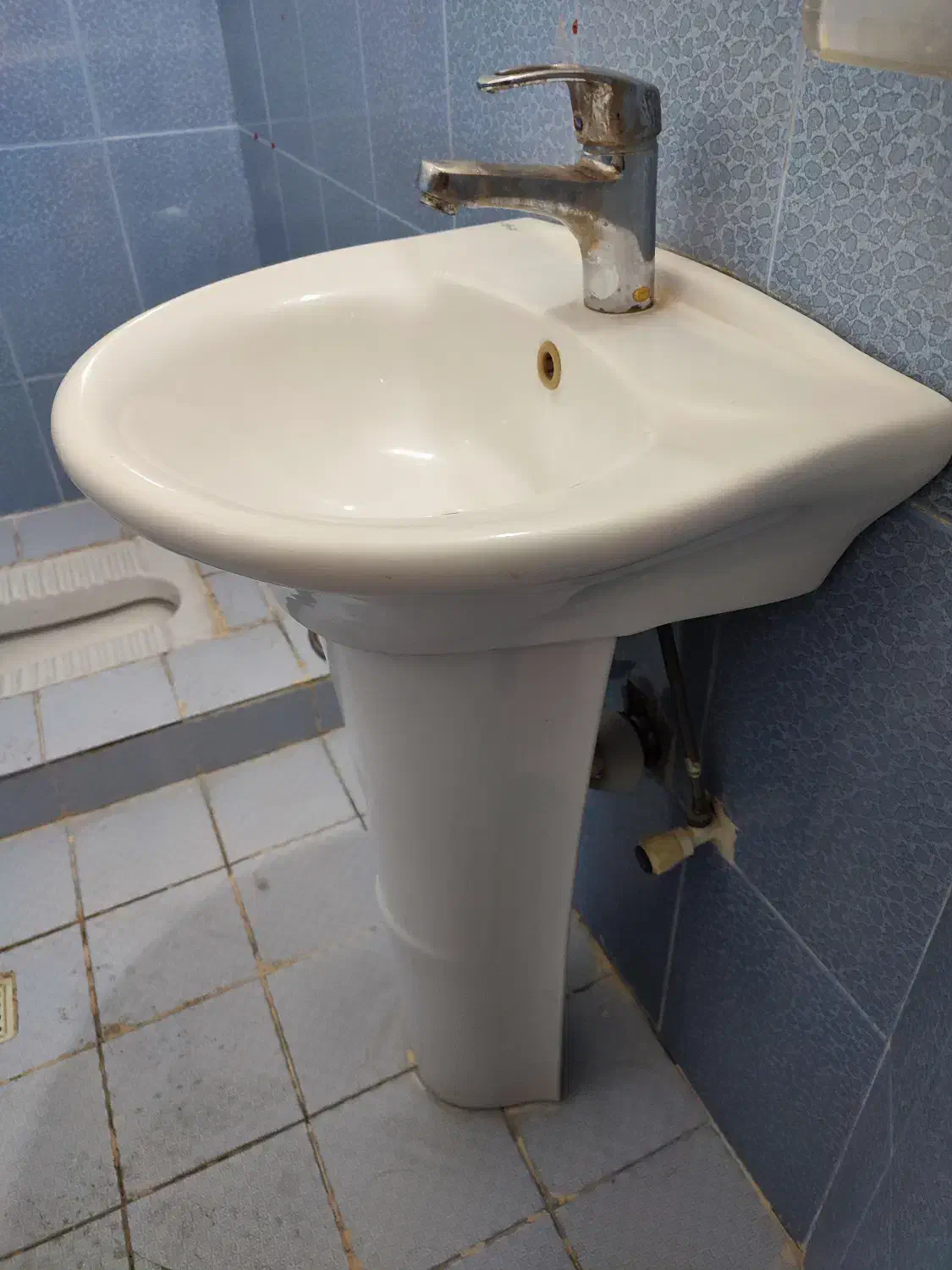 روشویی، توالت فرنگی|لوازم سرویس بهداشتی|بابل, |دیوار