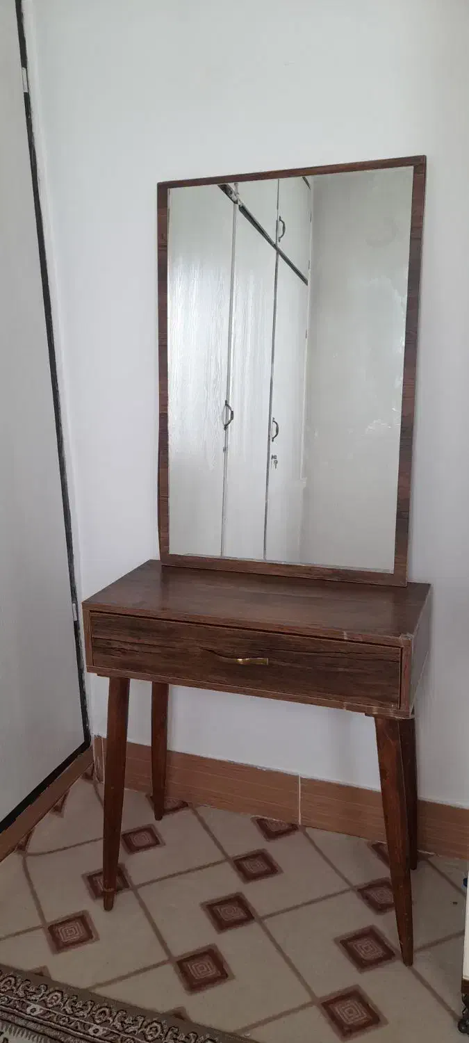 میزآرایش|آینه|بجنورد, |دیوار