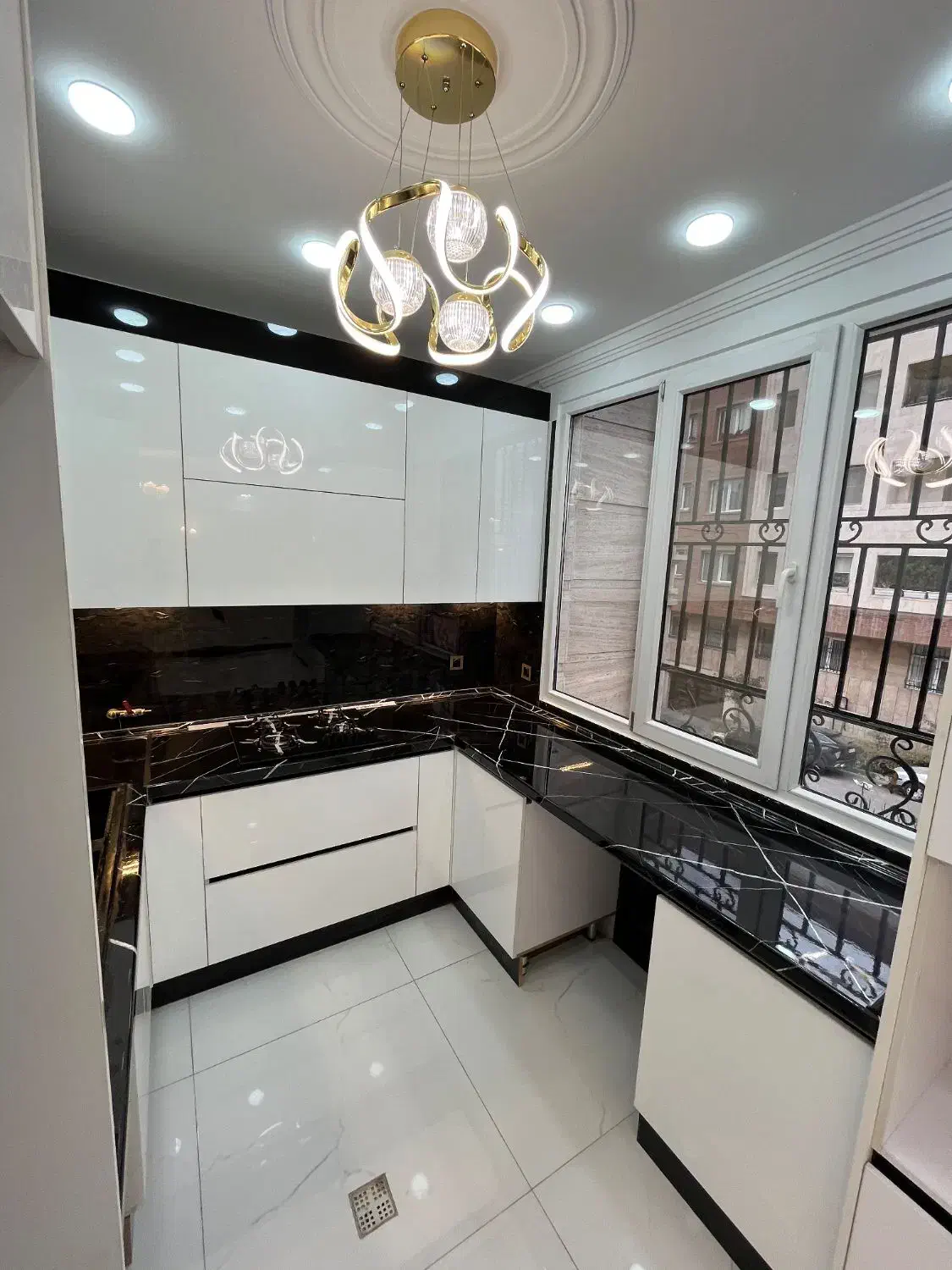 اپارتمان ۲ خوابه ۸۰ متر سوهانک شهرک لاله|فروش آپارتمان|تهران, سوهانک|دیوار