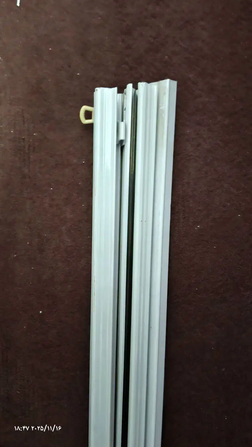 میل پرده تمیز و سالم|پرده، رانر، رومیزی|اصفهان, محمودیه|دیوار