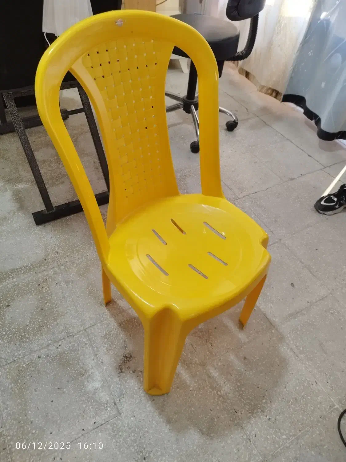 صندلی پلاستیکی|صندلی و نیمکت|کرمانشاه, |دیوار