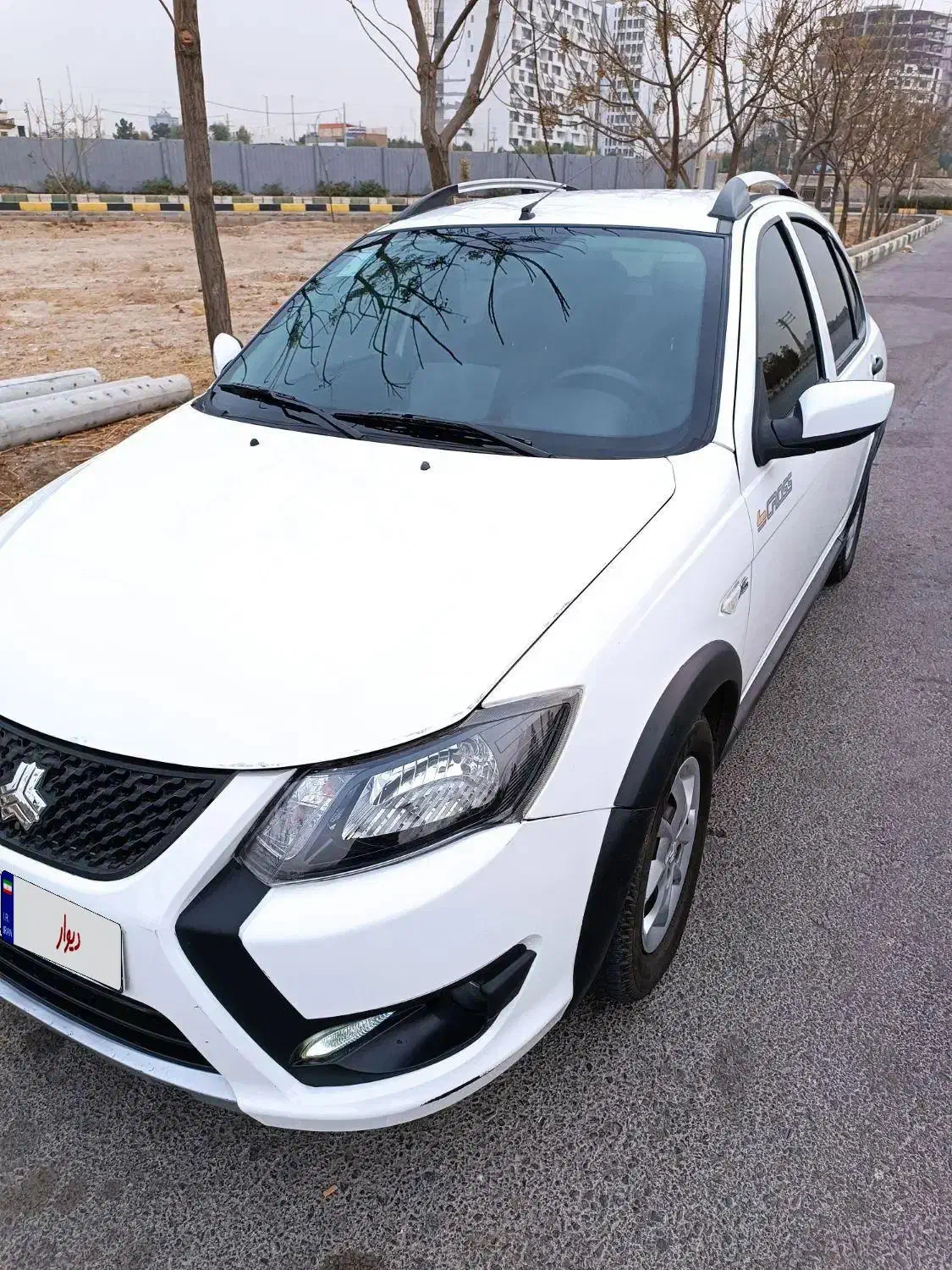 کوییک s|خودرو سواری و وانت|قم, چهل درخت‎|دیوار