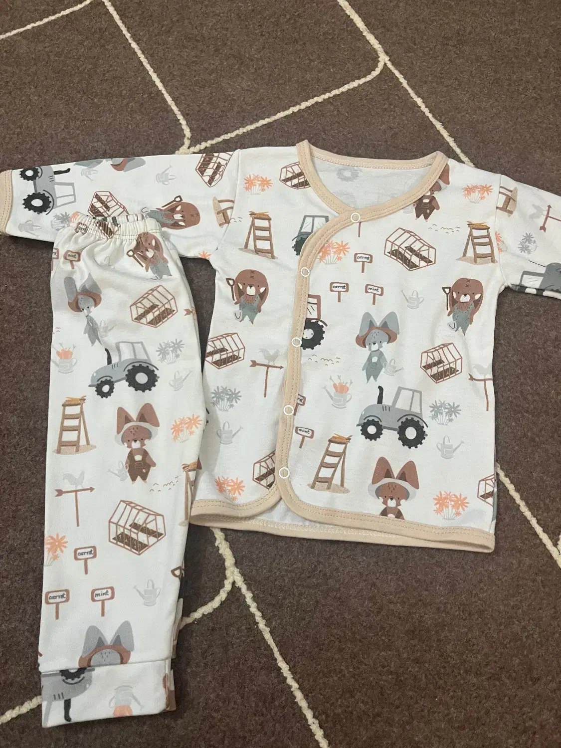 لباس بچگانه اسپرت|کفش و لباس بچه|مشهد, سجاد شهر|دیوار