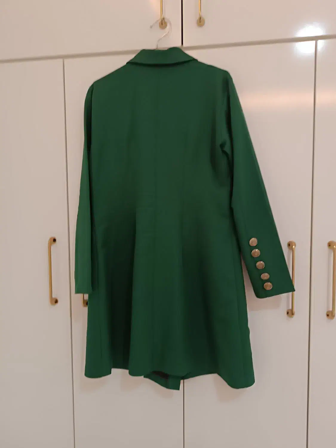 مانتو کتی|لباس|قائن, |دیوار