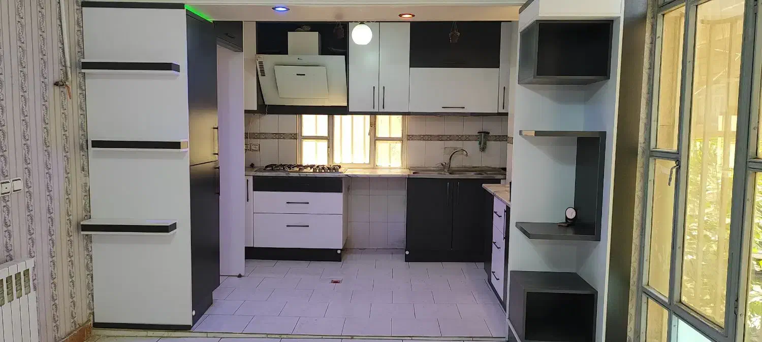 همخونه سالم و غیرسیگاری|اجارهٔ آپارتمان|تهران, دهم فروردین|دیوار