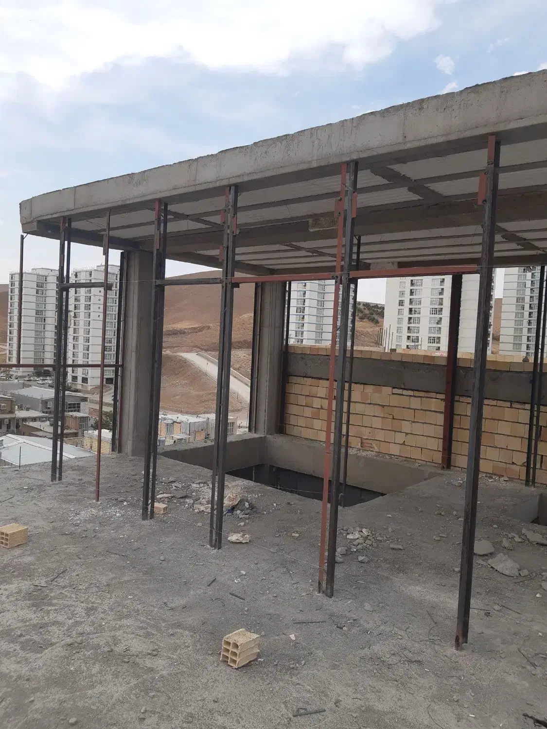 نیرو برای کار میلگرد بستر ونبشی|استخدام معماری، عمران و ساختمانی|کرمانشاه, |دیوار