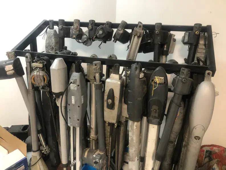 تعمیرات درب برقی قطعات جک برقی|خدمات پیشه و مهارت|شیراز, صنایع الکترونیک|دیوار