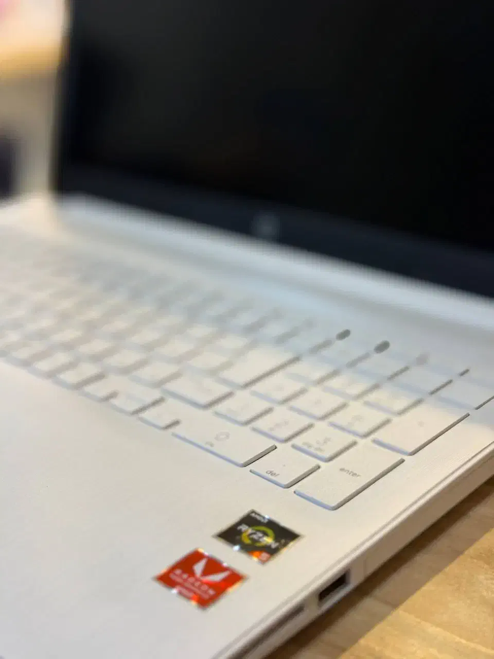 HP سفید با گرافیک مجزا|رایانه همراه|اهواز, کوی ملی راه|دیوار