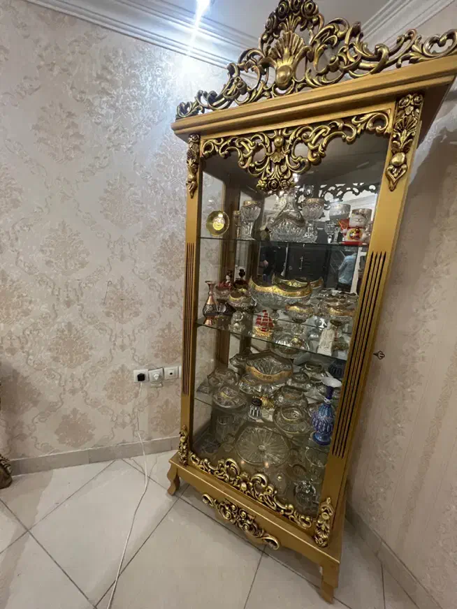 بوفه ویترین طلایی چوبی|بوفه، ویترین، کنسول|تهران, جیحون|دیوار