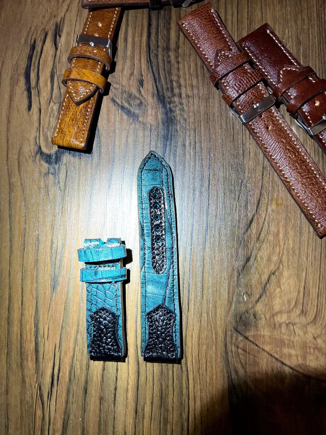 بند ساعت چرم طبیعی در همه رنگ|ساعت|شیراز, زیباشهر|دیوار